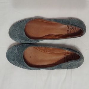 Blue ballet flats